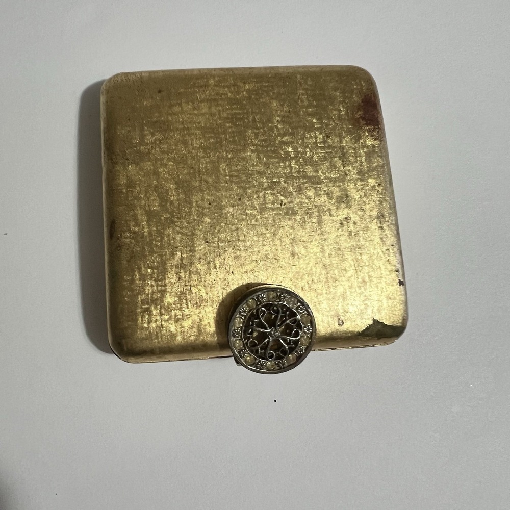 AVON Gold Tone w Floral Rhinestone Catch Latch Loose Powder Compact VINTAGE - Picture 2 of 15
